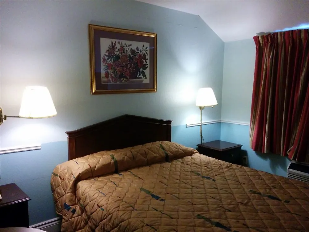 Queensway Motel Toronto 0*,  Canada