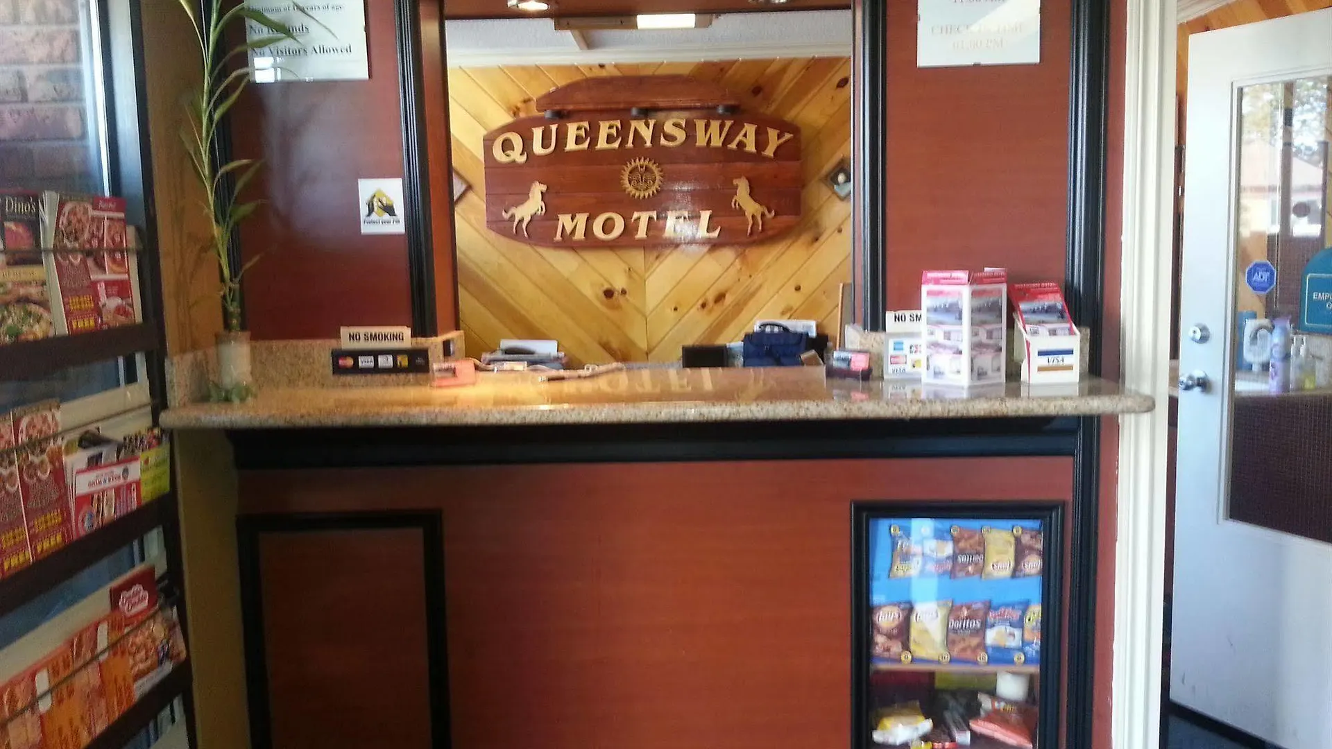 Queensway Motel Toronto